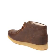 Casual High-top Leather Moccasins, Casual Moc Toe Boots With Textured Sole, Casual Work Boots With Stitched Sole And Round Toe, Casual High-top Work Boots With Stitched Sole, Leather Boots With Gum Sole And Plain Toe, Leather Boots With Gum Sole And Round Toe, Casual Moc Toe Boots With Leather Sole, Casual Moc Toe Boots With Leather Lining, Casual Work Boots With Leather Lining And Round Toe