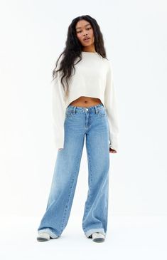 Baggy Jeans Rolled Up, Where To Buy Low Rise Baggy Jeans, Pacsun Jeans Outfit, Low Rise Baggy Jeans Outfit, Jeans For Big Thighs, Cute Blue Jeans, Pacsun Outfits, Dark Washed Jeans, Blue Boyfriend Jeans