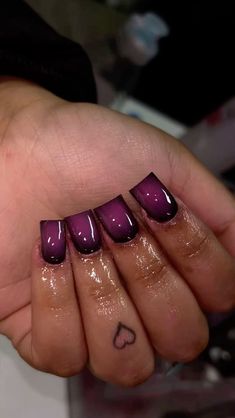 Short Aura Nails Square, Hard Nails Short, Square Nails Ideas Fall, Short Extra Nails, Purple Short Acrylic Nails, Extra Short Nails Ideas, Square Nails With Design, Purple Nail Designs Short, Purple Nails Square