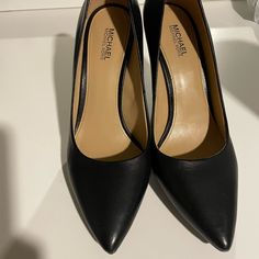 Size 6.5 Worn Twice Almost Brand New Michael Kors Shoes, Leather Pumps, Black Tan, Black And Tan, Shoes Women Heels, Shoes Heels, Michael Kors, Pumps, Size 6