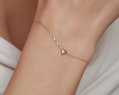 14K Solid Gold Dainty Heart Bracelet / Tiny Heart Bracelet / Jewelry Gift for Her - Etsy Vietnam Minimalist Open Heart Bracelet As Gift, Minimalist Gold Bracelet For Valentine's Day Gift, Minimalist Chain Bracelet For Valentine's Day Gift, 14k Gold Heart Bracelet Gift, Dainty Heart Bracelets For Wedding, Heart-shaped Rose Gold Chain Bracelet Gift, Elegant Heart-shaped Chain Bracelet As Gift, Elegant Heart Chain Bracelet Gift, Minimalist Heart Charm Bracelet For Mother's Day