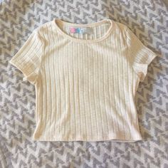 Never Worn, Cream-Colored Free People Crop Top (Xs) Sequin Bra Top, Crop Swim Top, Cropped Tee Shirt, Cotton Camisole, Ribbed Crop Top, Crop Top Sweater, Cropped Tee, Peasant Tops, Color Free