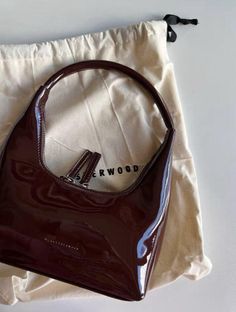 Winter Bags 2023, Pretty Bags Aesthetic, Cute Handbags Aesthetic, Red Girly Things, Fall Bags 2023, Cute Purses Aesthetic, Bag Inspo Aesthetic, Slouchy Bags