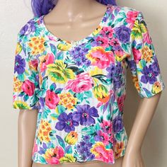 "Women's S-M 5050 cotton poly 36\" bust 20\" length Rad vintage 80s cropped floral print ribbed tee with a little bow on the bust. Stretchy n comfy. In excellent vintage condition with no noticeable flaws" Fitted Vintage Print T-shirt For Spring, Fitted 90s Style T-shirt For Spring, Vintage Stretch T-shirt For Spring, Spring Multicolor Crew Neck Crop Top, 90s Printed T-shirt For Spring, Retro Fitted T-shirt For Spring, 90s Inspired Short Sleeve Crop Top For Spring, Spring 90s Inspired Short Sleeve Crop Top, Vintage Crew Neck Crop Top For Spring