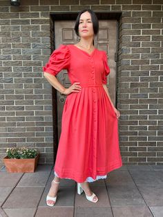 Vintage  Dirndl linen  dress   . It's elegant and feminine . Is sold without a petticoat. Good condition, no holes or spots, but it's has a uneven fabric color, possibly sun-bleached. please pay attention to the photos. ** Size M.  Model is size S/M and 170 cm height .  **This item will come to you freshly laundered and ready to wear. **If you want to purchase more items, please message me, I will make a special price and delivery. Fitted Linen Prairie Dress For Summer, Fitted Linen Cottagecore Dress For Spring, Spring Peasant Linen Dress, Spring Linen Peasant Dress, Fitted Peasant Dress For Garden Party, Vintage Fitted A-line Linen Dress, Vintage Fitted Linen Dress For Garden Party, Peasant Style Fitted Puff Sleeve Dress, Peasant Linen Dresses For Daywear