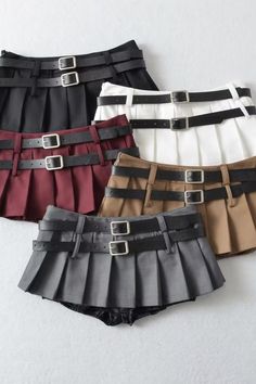 pleated micro skirt, pleated mini skirt, y2k skirt, y2k micro skirt, y2k outfit, double belt skirt E Girl Clothes, Belt Skirt, Egirl Outfits, Double Belt, Y2k Skirt, Micro Skirt, Skirt Y2k, Skirt Pleated, E Girl