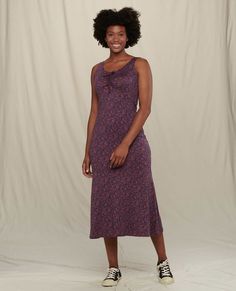 Name an occasion and this dress is perfect for it. More than just sitting there and looking pretty, she’s cool and breezy, wearable for hours, and a sprinkle of TENCEL™ Lyocell provides stealthy anti-stank.DetailsFit: A body contouring silhouette with ruched bodice and hint of flounce on the ankle-dusting hemline.Dress lengths by size: XS: 49 1/2" S: 50" M: 50 1/2" L: 51" XL: 51 1/2" Feel: Our signature Samba fabric is next to skin soft while keeping things breezy and cool. You might forget you’ Wild Ginger, Paper Sleeves, Spring Prints, Sleeveless Midi Dress, Dress Out, Ruched Bodice, Body Contouring, Womens Size Chart, Wearing Clothes