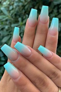 Long Dipped Nails Ideas, Light Blue Ombré Nails, Mint Ombre Nails, Light Blue Ombre Nails, Unghie Sfumate, Ombre Nails Glitter, Blue Acrylic Nails