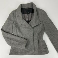 H&M Womens Grey Short Pea Coat Jacket Size 6Retail: $75.00 Great Condition. Brand: H&M Color: Grey Fit: Regular Approximate Measurements -- See Pictures. Please visit my store for More! Thanks for Looking! Grey Ladies Short Coat, Gray Wool Coat Short, Gray Double-breasted Pea Coat With Buttons, Gray Fitted Button-up Outerwear, Gray Double-breasted Pea Coat With Pockets, Peacoat Jacket, Pea Coat, Grey Shorts, H&m