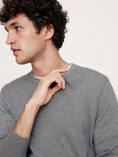 A classic crew-neck sweater, knitted from our signature all-season Merino wool, beloved for its natural softness, breathability, and ability to stay cool or warm as the temperature fluctuates.  Standard fit.  Responsible Wool Standard Certified: This global standard protects the sheep that supply the wool for this garment as well as the land they graze, working to make it better for the environment and the sheep.  Fabric sourced from Italy's Zegna Baruffa mill.  Crew neck.  Straight hem.  Standa Gray Merino Wool Crew Neck Sweater, Gray Cashmere Crew Neck Sweater, Classic Gray Sweater For Everyday, Classic Gray Everyday Sweater, Crew Neck Cashmere Sweatshirt With Ribbed Cuffs, Classic Gray Sweater For Layering, Classic Gray Crew Neck Sweater, Fine Knit Cotton Crew Neck Sweater, Casual Gray Merino Wool Sweater