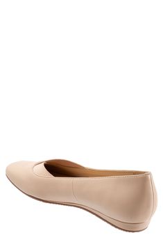 Elastic crisscross insets provide the perfect fit in this elegantly minimalist flat crafted from smooth leather. Removable, cushioned insole with arch support Leather upper and lining/synthetic sole Imported Minimalist Flat, Fit In, Arch Support, Womens Flats, Smooth Leather, Criss Cross, Leather Upper, Arch, Perfect Fit