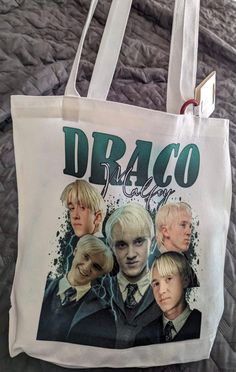 a tote bag with the characters of harry potter on it