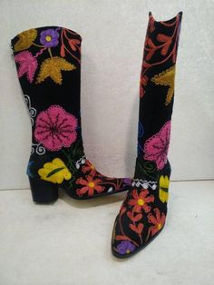 Check out this item in my Etsy shop https://www.etsy.com/listing/655367678/vintage-embroidery-cowboy-boots-suzani Embroidered Winter Festival Boots, Winter Festival Embroidered Boots, Embroidered Snip Toe Boots For Festival, Traditional Fitted Boots With Round Toe, Multicolor Floral Embroidery Boots With Round Toe, Multicolor Floral Embroidered Round Toe Boots, Multicolor Embroidered Leather Boots, Multicolor Embroidered Boots, Traditional Embroidered Fall Boots