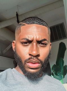 African American Haircuts, Beard Styles Bald, Beard Styles Shape, Haircut Parts, Black Men Beard Styles, Men Beards, Waves Hairstyle