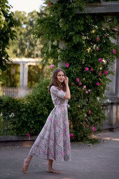 "🌿  DAFFODIL Feel fresh and vibrant in our every day Daffodil dress. Designed for effortlessly feminine look. With a round skirt and beautiful traditional hand block prints, this dress is all about casual comfort. Size XS:  Shoulders 34cm - 13.3\"    Bust 86cm - 33.8\" Waist 80cm - 31.4\" Length approx. 120cm - 47.2\" Size S:   Shoulders 37cm - 14.5\" Bust 94cm - 37\" Waist 84cm - 33\" Length approx. 120cm - 47.2\" Size M:   Shoulders 38cm - 14.9\" Bust 98cm - 38.5\" Waist 92cm - 36.2\" Length Daffodil Dress, Round Skirt, Annabelle Dress, Bohemian Holiday, Holiday Summer, Bohemian Floral, Floral White, Feminine Look, Summer Floral