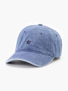 This easy-wearing Mini Graphic Cap features a fresh graphic with a pre-curved brim and a leather closure. A classic baseball cap Finished with a mini graphic design Baseball Cap, Levi's, Graphic Design, Baseball, Leather, How To Wear, Blue, Design