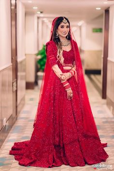 20+ Chandni Chowk Lehengas On Real Brides We Are Loving! | WedMeGood Wedding Lengha, Maharashtrian Wedding, Lehenga Pattern, Red Bridal Dress, Bridal Lehenga Designs, Hindu Ceremony, Latest Bridal Lehenga, Delhi Wedding, Reception Lehenga