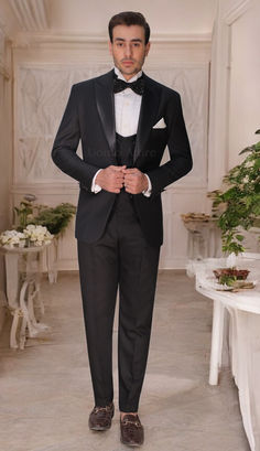 Luxurious Black Tuxedo With Double-Breasted Waistcoat For Mens Waistcoat Men, Black Tie Gala