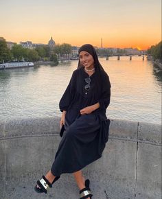 Hijabi Style Summer, Voile Outfit, Mauritius Aesthetic, Hijabi Summer Outfits, Hijabi Fits, Street Hijab Fashion, Muslim Style, Iranian Women Fashion, Hijabi Fashion Casual