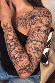 #tattoo #artwork #ink #tattoos #inked #tattooed #tattooartist #girlswithtattoos #tattooart #piercing #tattoolife #inkedgirls #blackwork #bodyart #tattooedgirls #tattoodesign #tattooist #inkedup #tatuagem #tattooing #instatattoo Male Selfie, Shoulder Sleeve Tattoos, Arm Sleeve Tattoos For Women, Lioness Tattoo, Feminine Tattoo Sleeves, Reaper Tattoo, Women Picture, Tattoos For Women Flowers, Tattoos For Women Half Sleeve