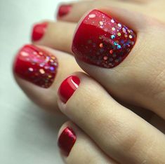 Pedicures 2023, Red Pedicure Ideas, Manicure Pies, Nails For Toes, Red Toe Nails, Glitter Pedicure, Glitter Toe Nails