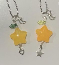 not mine Star Necklaces, Colour Combo, Jewelry Accessories Ideas, Funky Jewelry, Cute Keychain, I Did It, Phone Charm, Pretty Jewellery, Jewelry Inspo