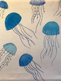 #painting #meduse #paintingartideas #blue #drawingideas #easypaintingideas #sea Costal Granddaughter Paintings, Beachy Painted Tote Bags, Beach Tote Bags Diy Paint, Sea Life Painting Easy, Tote Bag Painting Ideas Beach, Canvas Tote Bag Painting Ideas Easy, Tote Bag Inspo Painting, Tote Bag Painting Ideas Summer