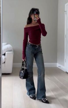 Float Pants Outfit, Bootcut Pants Outfit, Dinner Date Outfits, Winter Pants Outfit, Matching Couple Outfits, Bootcut Pants, Blazer Outfits, Date Outfits, Business Outfits