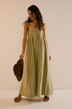 All For Sun Maxi Bohemian Formal Dress Summer, Sundress For Wedding Guest, Long Maxi Dress Outfits Wedding, Free People Style Outfits, Flowy Cotton Dress, Green Sun Dress, Feminine Journey, Simple Sneakers, Comfy Summer Dresses