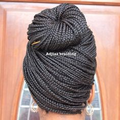 High Bun With Box Braids High Bun With Box Braids, Bun With Box Braids, Box Braids Updo Hairstyles, Braids Updo Hairstyles, Bob Box Braids Styles, Style Box Braids, Box Braids Bun, Invisible Braids, Box Braids Updo