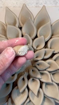 Sonita Cannon | Making of a large flower #handmade #handbuiltceramics #handmadeceramics #ceramicvideo #ceramicvideos #flower #floral #floraldecor... | Instagram Diy Clay Crafts, Diy Clay, Ceramic Artists, Floral Decor, Clay Crafts