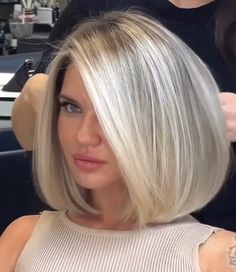 Blonde Hair For Women Over 60, Medium Bobs, Bob Haircut Back View, Medium Short Hair, Ash Blonde Hair, Blonde Hair Inspiration, Bob Hairstyles For Fine Hair, Blonde Hair Looks, Platinum Blonde Hair