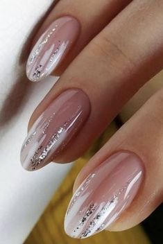 Shellac Nail Designs, Wine Nails, January Nails, Simple Nail Art Designs, Unique Acrylic Nails, Shellac Nails, Nail Designs Glitter, Neutral Nails, Minimalist Nails