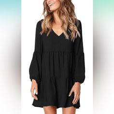 Black V Neck, Flowy Long Sleeve Shift Dress. Never Worn. Size Medium. Summer Tunic Dress, Long Sleeve Tunic Dress, Summer Tunics, Moda Chic, Shift Dresses, Womens Fall Dress, Mini Robes, Vestido Casual, Lantern Sleeve