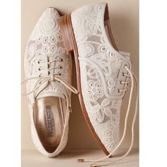 New With Box Size 6 Beautiful Lace And Leather Upper; Leather Sole .5 Inch Heel By I Am Florence Bhldn Anthro’s Bridal Line Sold Out At Anthro White Oxford Shoes, Lace Oxford Shoes, Lace Oxfords, Wedding Shoes Lace, Anthropologie Shoes, Lace Socks, Bride Shoes, Womens Oxfords, Bridal Shoes