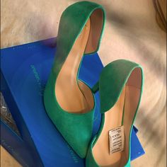 Brand New Never Worn Green Court Shoes With 4-inch Heel For Spring, Green Closed Toe Medium Width Heels, Green Heels With Removable Insole And Pointed Toe, Green Pointed Toe Heels With Removable Insole, Green Round Toe Court Shoes With 4-inch Heel, Green Suede Pointed Toe Heels, Green Suede Heels With Pointed Toe, Green 4-inch Heel Court Shoes For Spring, Spring Green Court Shoes With 4-inch Heel