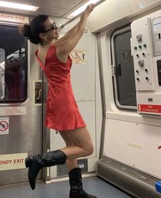 Aesthetic Subway, City Cowgirl, Eras Outfit, Downtown Girl Aesthetic, Sundress Season, Dresses With Cowboy Boots, Ny Life, Modern Cowgirl