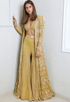 Sharara Jacket, Ritika Mirchandani, Shaadi Outfits, Indian Outfits Modern, Brother Wedding, Haldi Outfits, Mehendi Outfits, Diwali Outfits