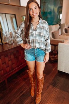 Plaid Blouse | Sophie & Trey Cute Trendy Dresses, Fall Must Haves, Online Clothing Boutiques, Cargo Jacket, Plaid Blouse, Dress Store, Crop Top Sweater, Maxi Dresses Casual, Bodycon Midi