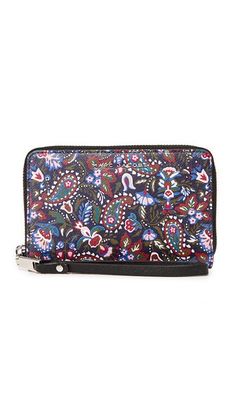 Marc Jacobs Garden Paisley Zip Wristlet Purple Handbags, Wristlet Purse, Travel Style, Fashion Designer, Fashion Backpack, Leather Handbags