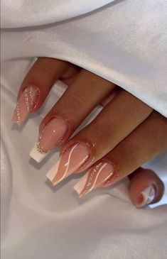 White Nail Art Coffin, French Nails With Simple Design, Dubai Nails Design, Vacation Nail Inspo Simple, White French With Design, Neutral Birthday Nails, Hoco Nails French Tip, White Airbrush Nails, Grade 8 Grad Nails