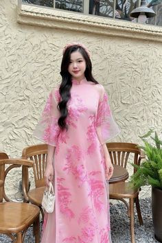 Very elegant design Fitted Dress With Stand Collar For Festive Events, Elegant Ao Dai With Stand Collar For Spring, Pink Summer Wedding Cheongsam, Elegant Fitted Ao Dai For Spring, Fitted Elegant Ao Dai For Spring, Elegant Spring Ao Dai With Stand Collar, Summer Wedding Pink Cheongsam, Summer Wedding Dress With Stand Collar, Pink Stand Collar Dresses For Spring