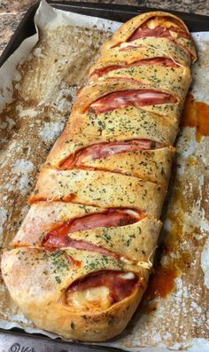 Stromboli Recipe Easy, Pizza Flatbread, Sandwhich Recipes, Stromboli Recipe, Dried Parsley, Deli Ham