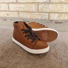 Brand New Boys Youth Casual High Top Shoes Slip-resistant High-top Sneakers With Round Toe, Casual Slip-resistant High-top Sneakers With Round Toe, Casual Synthetic High-top Non-slip Sneakers, Brown Non-slip High-top Sneakers, Casual Brown Slip-resistant Sneakers, Brown Round Toe Sneakers For School, Brown Low-top Sneakers For School, High Top Sneaker, Shoes Brand