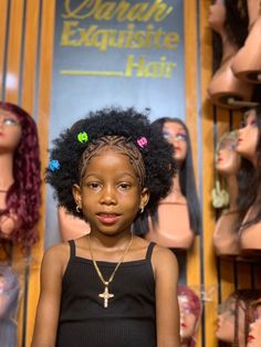 This wigs is an excellent way to help kids celebrate and embrace their natural hair textures in a fun, creative way.✅ We used soft, non-irritating materials, both for the hair and the wig cap, to ensure comfort on a child's sensitive scalp.✅ Made very  lightweight so that your kids  don't feel heavy or uncomfortable if she choose to  wear for extended periods.✅ Many adjustable straps was placed in the  caps to fit different head sizes securely without causing discomfort.✅ CLOSURE WIG✅ SPECIALLY Afro Kids Hairstyles, Pre Teen Hairstyles Black, Frontal Braided Wig, Hair Frontal, Made For Kids, Kids Head, Natural Hairstyles For Kids, Afro Wigs, Sensitive Scalp