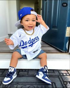 Baby Outfits For Boys Swag, Toddler Boy Disney Outfit, Toddler Nike Outfits Baby Boy, Hispanic Babies, Roman Clothes, Avatar Babies, Black Baby Boys