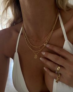 14k gold filled or sterling silver Dimensions2mm thick and 16'', 18'' and 20'' Dainty Gold Jewelry, Twisted Chain, Trening Fitness, Gold Girl, Jewelry Accessories Ideas, Dainty Chain, Classy Jewelry, Jewelry Essentials, Stacked Jewelry