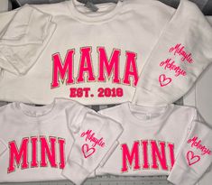 Custom MAMA & MINI Cotton Sweatshirt Mama Mini Sweatshirt, Mama And Mini Sweatshirts, Mama Shirts Vinyl, Vinyl Tshirt Ideas, Mama Shirt Ideas, Mom Shirt Ideas, Mama And Mini Shirt, Mama And Mini Shirts, Puff Htv