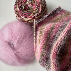 Sock Knitting, Yarn Inspiration, Angel Print, Knitwear Fashion, Harajuku Fashion, Knitting Inspiration, Crochet Crafts, Diy Crochet, Knitting Designs