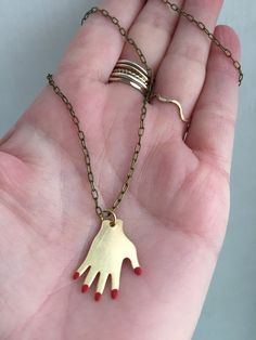 Helping hand necklace. 100% brass. Hand painted red nails. 18 inche brass chain. Nickel and lead free. See photos for details:) Hunt Coat, Jewelry Delicate, Hand Necklace, Helping Hand, Helping Hands, Brass Necklace, Mom Necklace, Nov 1, Necklace Personalized